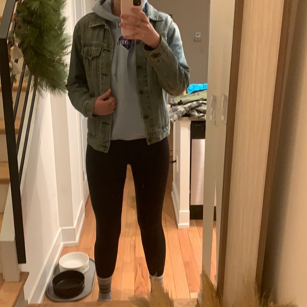Medium Men’s Gap Jean Jacket